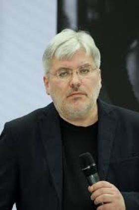 يفغينى فودولازكين