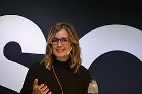 جينيفر نيفين